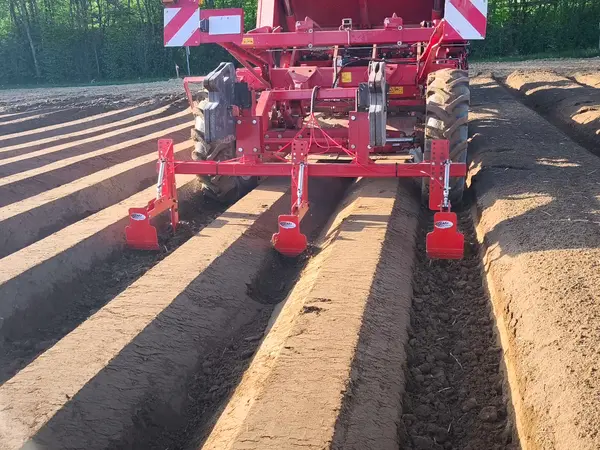 ErofiX — ground mechanism detail